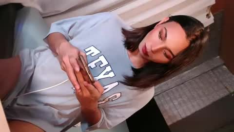 Tina online show from March 2025 06:06:02 AM