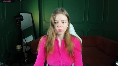 Snapshot of tina_tayllor__ chatting on February 2026 06:06:02 PM tina_tayllor__ online show from February 2026 06:06:02 PM