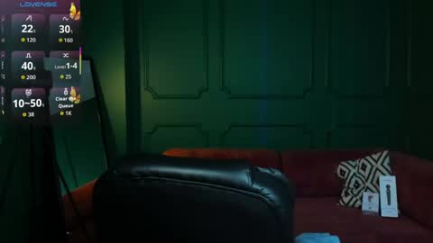 tina_tayllor__ online show from May 2026 08:36:02 PM