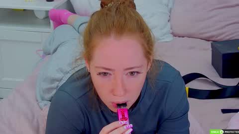 Tina online show from September 2025 04:12:01 AM