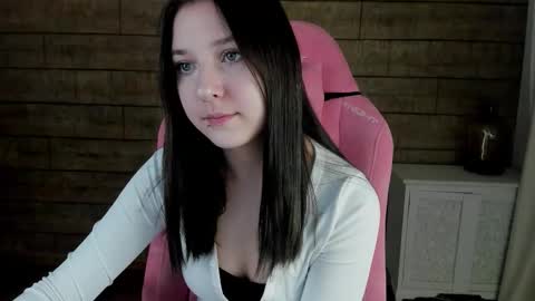 TinaBurton online show from November 2025 04:45:01 AM