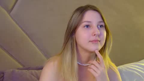 TinaBurton online show from June 2026 04:22:01 PM