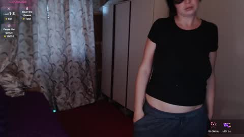 TinaFlower online show from October 2025 02:18:02 PM