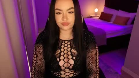 hi im curvy babyface girlie Tina online show from February 2026 01:33:02 PM