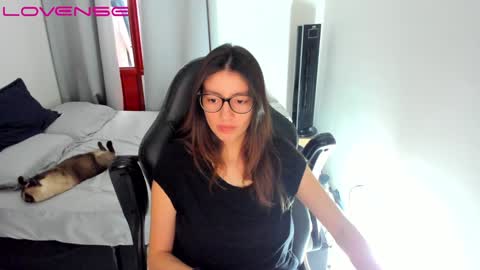 Snapshot of tinaricci chatting on December 2024 05:12:01 PM Tina online show from December 2024 05:12:01 PM