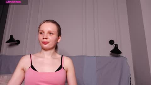 tinasiner online show from February 2025 05:19:02 PM