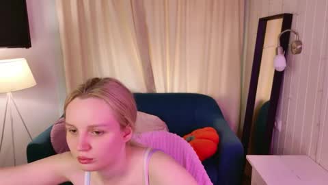 tinasiner online show from June 2026 02:28:01 PM