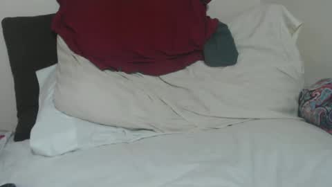 Snapshot of tinaxxxpetitexoxo chatting on October 2025 02:15:02 PM Tina online show from October 2025 02:15:02 PM