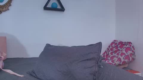 Snapshot of tinkerbell_1 chatting on March 2025 07:31:02 PM tinkerbell online show from March 2025 07:31:02 PM