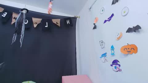 Snapshot of tinkerbell_1 chatting on October 2025 07:23:01 PM tinkerbell online show from October 2025 07:23:01 PM