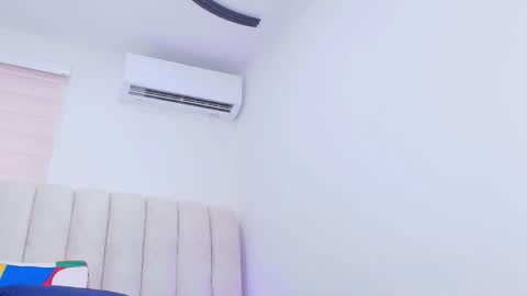 Snapshot of tinkerbell_1 chatting on December 2025 07:33:02 PM tinkerbell online show from December 2025 07:33:02 PM