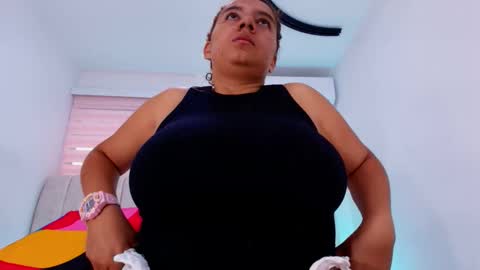 Snapshot of tinkerbell_1 chatting on January 2026 07:15:02 PM tinkerbell online show from January 2026 07:15:02 PM