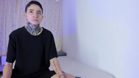 Snapshot of tinny_and_candy chatting on November 2025 11:49:01 AM TINNY AND CANDY online show from November 2025 11:49:01 AM