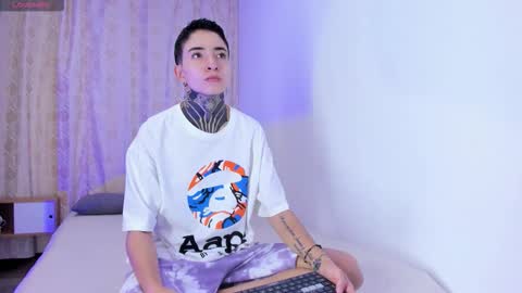 Snapshot of tinny_and_candy chatting on November 2025 11:58:01 AM TINNY AND CANDY online show from November 2025 11:58:01 AM