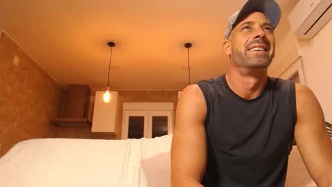 Snapshot of tinoclandestino chatting on November 2025 05:34:02 PM tinoclandestino online show from November 2025 05:34:02 PM