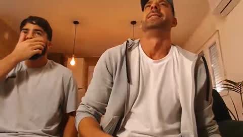 Snapshot of tinoclandestino chatting on December 2025 11:06:01 AM tinoclandestino online show from December 2025 11:06:01 AM