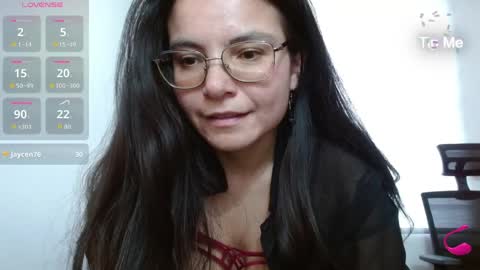 Tiny Caroline online show from May 2026 11:32:01 PM