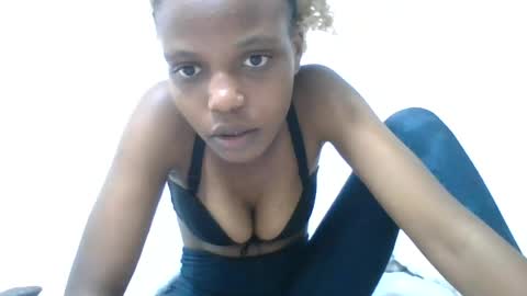 tiny_charm online show from July 2026 09:13:01 PM