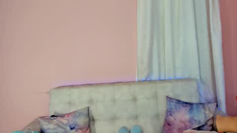 Snapshot of tiny_cora chatting on March 2025 04:35:02 PM tiny_cora online show from March 2025 04:35:02 PM