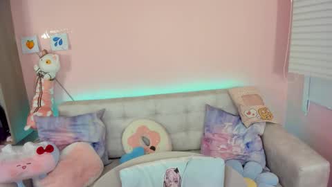 Snapshot of tiny_cora chatting on November 2025 04:31:02 PM tiny_cora online show from November 2025 04:31:02 PM