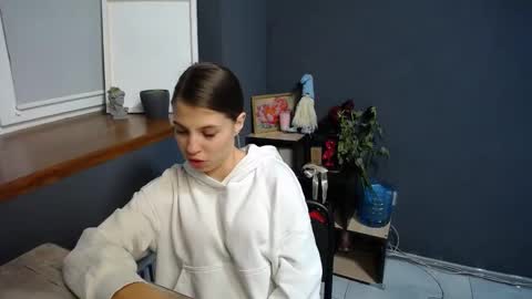 Snapshot of tiny_felicity chatting on March 2025 10:55:01 AM Gloria online show from March 2025 10:55:01 AM