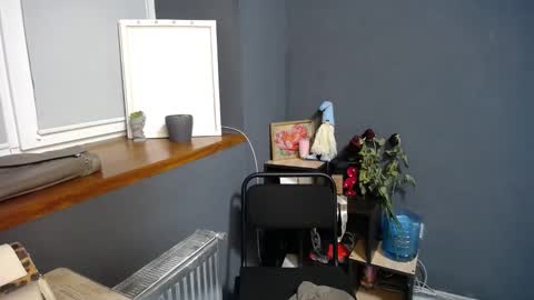 Snapshot of tiny_felicity chatting on March 2025 07:30:01 AM Gloria online show from March 2025 07:30:01 AM