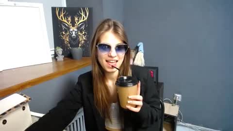 Snapshot of tiny_felicity chatting on March 2025 07:21:02 AM Gloria online show from March 2025 07:21:02 AM