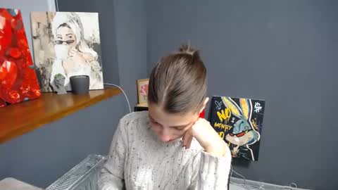 Snapshot of tiny_felicity chatting on October 2025 06:02:02 AM Gloria online show from October 2025 06:02:02 AM