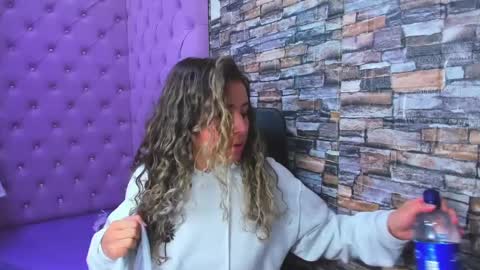 tiny online show from January 2025 02:09:02 AM