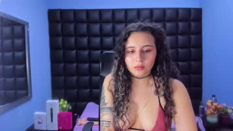 Snapshot of tiny_love_ chatting on February 2026 04:42:02 AM tiny online show from February 2026 04:42:02 AM