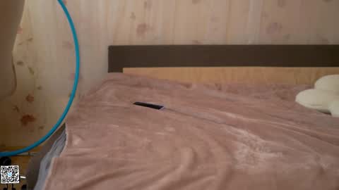 Snapshot of tiny_miracle chatting on January 2025 12:40:02 PM Lyssa online show from January 2025 12:40:02 PM