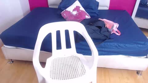 tiny_whore18 online show from October 2025 04:20:02 PM