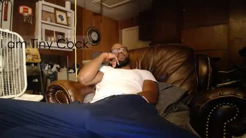 tinycock_1979 online show from November 2025 06:24:02 AM