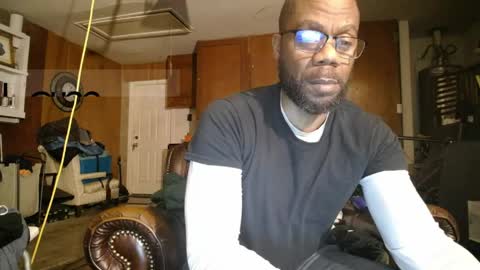 tinycock_1979 online show from May 2026 10:20:02 AM