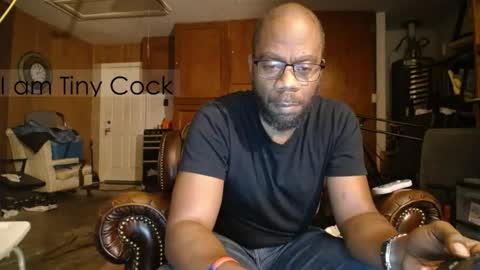 tinycock_1979 online show from May 2026 11:48:02 AM