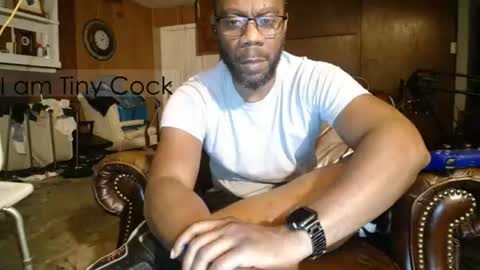 Snapshot of tinycock_1979 chatting on June 2026 03:36:01 AM tinycock_1979 online show from June 2026 03:36:01 AM