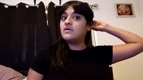 Snapshot of tinydee555 chatting on September 2025 11:04:02 PM zeetiniee online show from September 2025 11:04:02 PM