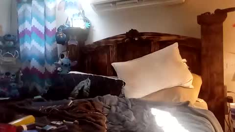 Snapshot of tinyguy0420 chatting on February 2025 02:10:02 PM Jd online show from February 2025 02:10:02 PM