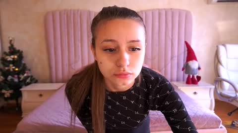 Snapshot of tinynataliee chatting on January 2026 07:45:02 AM tinynataliee online show from January 2026 07:45:02 AM