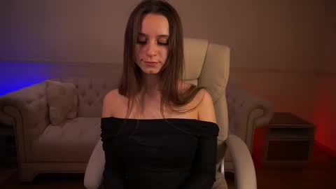 Snapshot of tinynataliee chatting on February 2026 02:52:01 AM tinynataliee online show from February 2026 02:52:01 AM