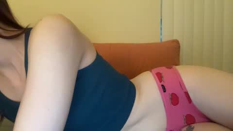 Tia online show from March 2025 02:01:02 AM