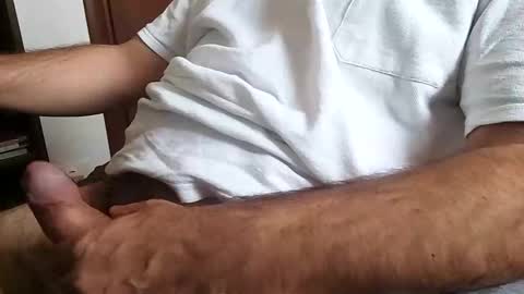 Snapshot of tiobelo chatting on December 2025 09:57:02 AM tiobelo online show from December 2025 09:57:02 AM