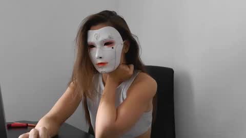 Tinks online show from December 2025 11:37:01 AM