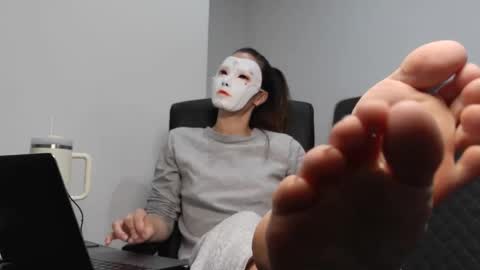 Tinks online show from May 2026 08:25:01 PM