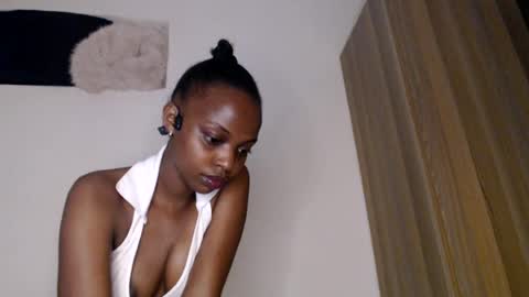 Amore online show from July 2026 07:49:01 PM