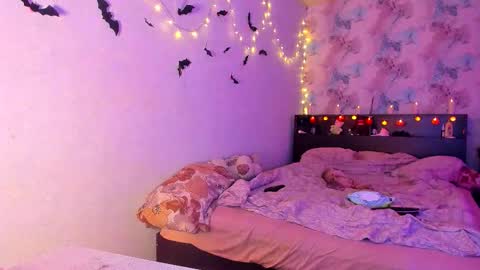 Snapshot of tits_your_dreams chatting on October 2025 11:58:01 PM tits_your_dreams online show from October 2025 11:58:01 PM