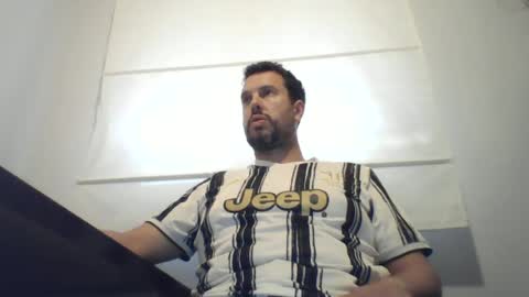 Snapshot of titusnow chatting on June 2026 05:33:02 PM titusnow online show from June 2026 05:33:02 PM
