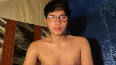 IGwilliamsrot25 online show from July 2026 05:00:01 PM