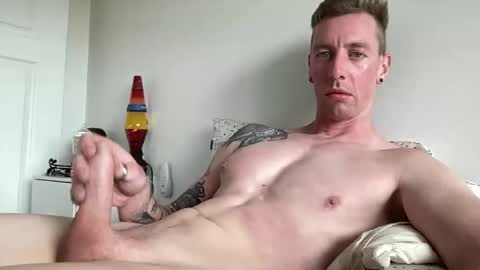 Snapshot of tjblizzard94 chatting on October 2025 12:22:02 AM FitAus94 online show from October 2025 12:22:02 AM