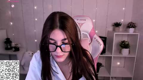 2 GMT Mo Tu We Th Fr 10am-4am online show from February 2026 12:38:01 AM